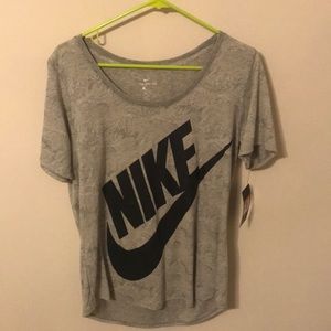 Nike T-shirt